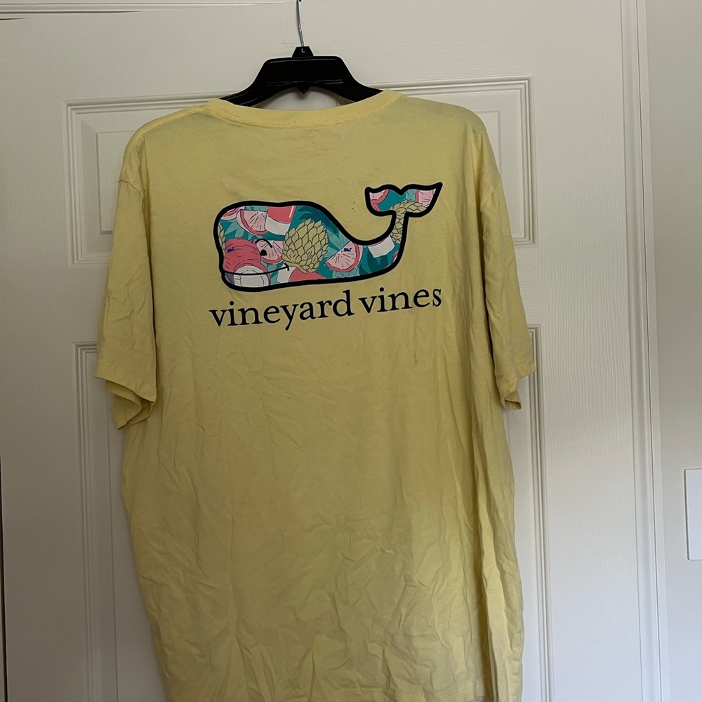 Womens XL Vineyard Vines T shirt